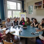 Powiększ zdjęcie Głośne czytanie -23 maja - zdjęcie 1