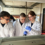 Powiększ zdjęcie Zajęcia w Instytucie Chemii UJK - zdjęcie 4