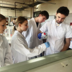 Powiększ zdjęcie Zajęcia w Instytucie Chemii UJK - zdjęcie 6