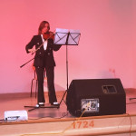 Powiększ zdjęcie Występy uczniów klas pierwszych - zdjęcie 2