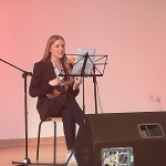 Powiększ zdjęcie Występy uczniów klas pierwszych - zdjęcie 3