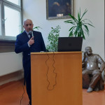 Powiększ zdjęcie Obchody Dnia Edukacji Narodowej 2022 r. - przemówienie Dyrektor I LO