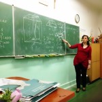 Powiększ zdjęcie Lekcja matematyki w klasie III g rok szkolny 2014/2015 - zdjęcie 5