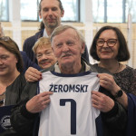 Powiększ zdjęcie Oficjalne otwarcie nowej hali sportowej - fot. Tomasz Rutczyński - zdjęcie 9