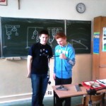 Powiększ zdjęcie Koło naukowe z fizyki w klasie II g rok szkolny 2013/2014 - zdjęcie 6