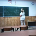 Powiększ zdjęcie Koło naukowe z matematyki w klasie II h rok szkolny 2013/2014 - zdjęcie 3