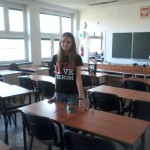 Powiększ zdjęcie Koło naukowe z fizyki w klasie II h rok szkolny 2013/2014 - zdjęcie 5