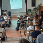 Powiększ zdjęcie Metrologia - spotkanie z pracownikiem Politechniki Świętokrzyskiej - zdjęcie 3