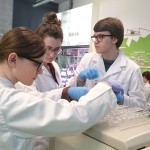 Powiększ zdjęcie Warsztaty biologiczno-chemiczne klasa 2d - zdjęcie 24